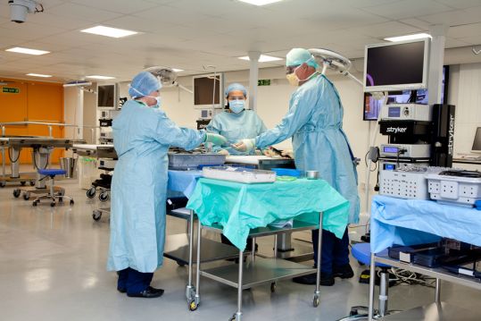 The Evelyn Cambridge Surgical Training Centre - Cambridge Postgraduate ...